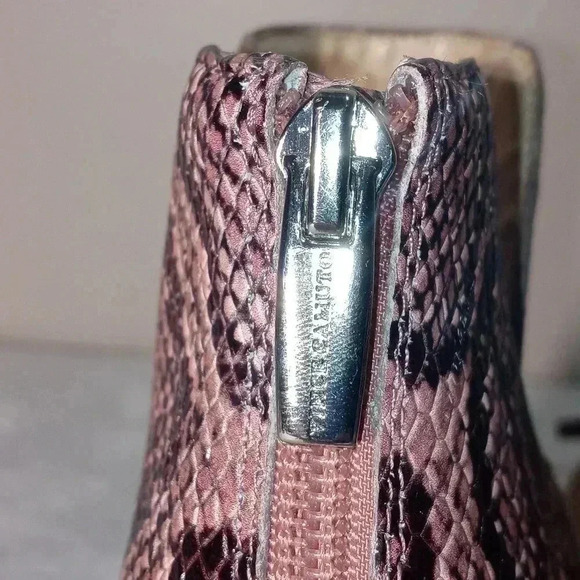 Vince Camuto Gigietta Bootie - Picture 6 of 7